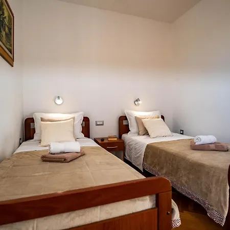 Nino Apartamento Pula